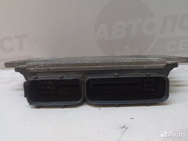 Блок управления двигателем Nissan Cube Z11 CR14DE