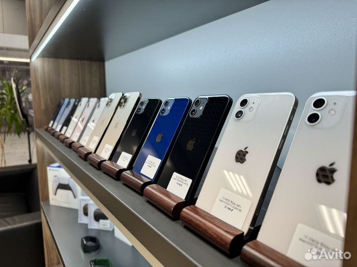 iPhone 12, 64 ГБ