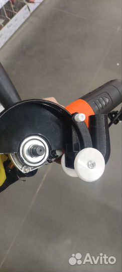 Пылеотвод для ушм болгарки, усиленный с фиксатором