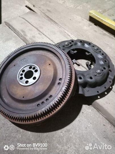 Mitubishi Fuso 6d15T маховик и корзина сцепления