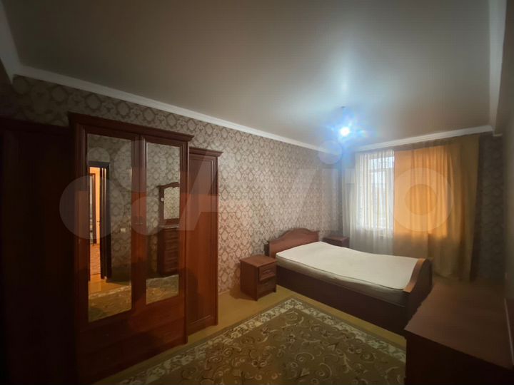 3-к. квартира, 92 м², 1/5 эт.