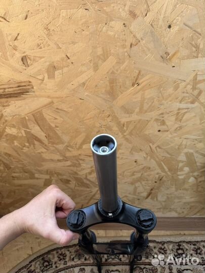 Вилка suntour под 29 колесо