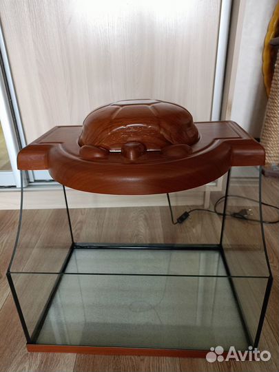 Аквариум (террариум) 50 л стеклянный с лампой