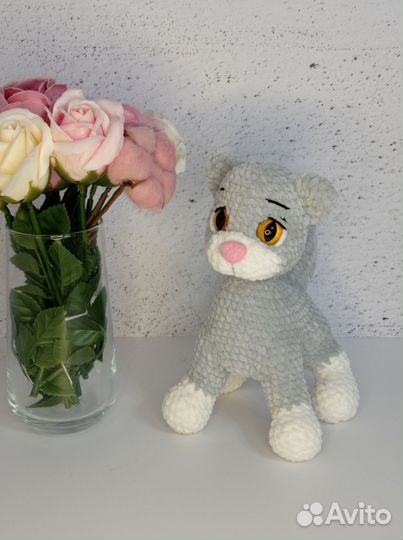 Вязаный плюшевый котёнок, ручная работа
