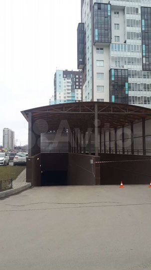 Машиноместо, 20 м²