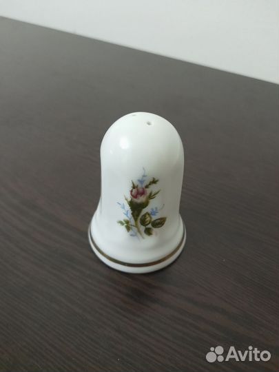Солонка и перечница фарфор(Роза),цена за 2шт