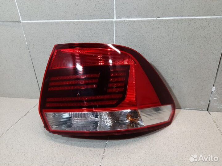 Фонарь задний правый Volkswagen Polo SED