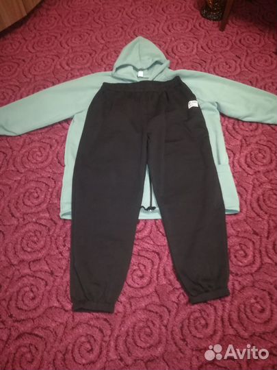 Костюм спортивный женский раз 70