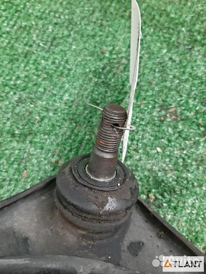 Рычаг передний правый toyota mark II