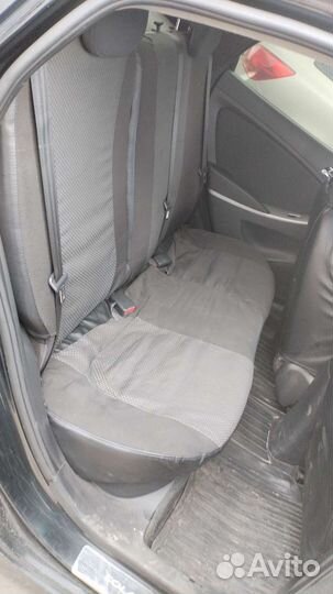 Чехлы для авто на сиденья на хендай Солярис