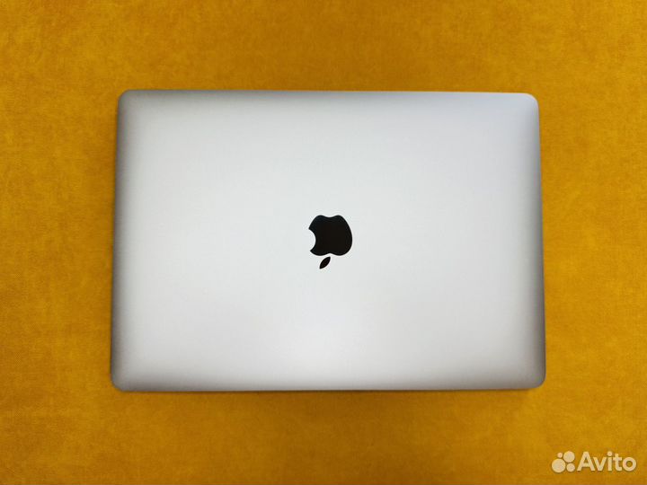 Macbook Pro 13 2020 M1 8Gb/512Gb 145 циклов