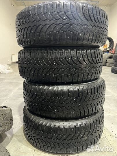 Bridgestone Blizzak Spike-01 265/60 R18 114T