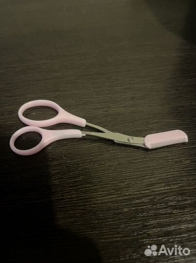 Триммер по уходу и формированиб бровей