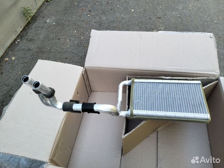 Радиатор печки Kia stinger