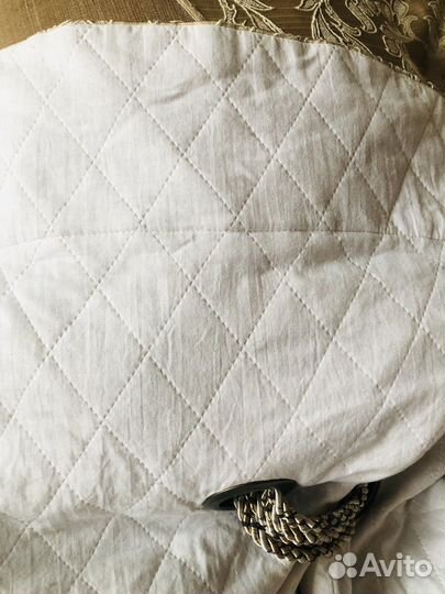 Покрывало с подушками