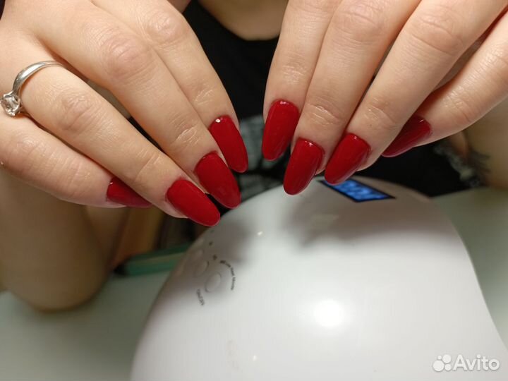 Мастер маникюра и педикюра