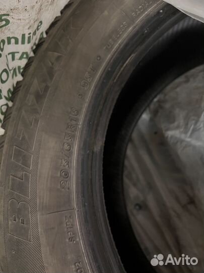 Bridgestone Blizzak Ice 205/65 R16