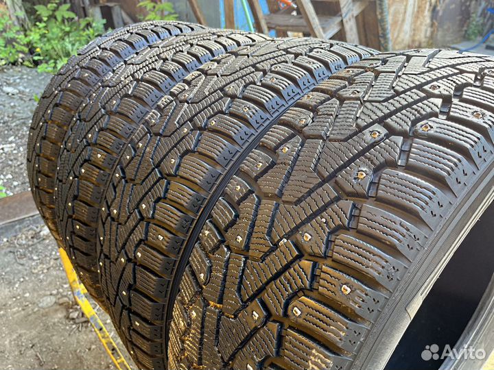 Pirelli Winter Ice Zero 215/65 R17 103T