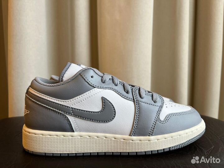 Nike Air Jordan 1 Low GS 