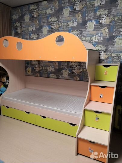 Детская двухъярусная кровать бу