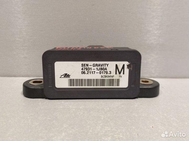 Датчик ускорения Nissan Pathfinder YD25ddti 2010