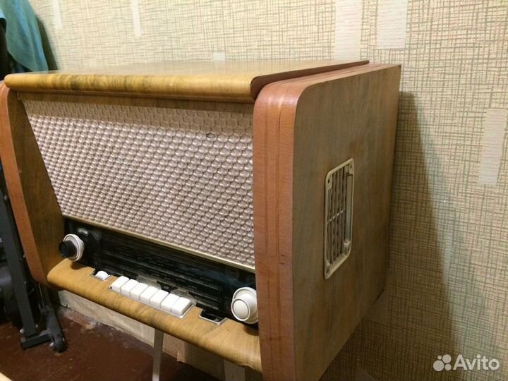 Радиола Волга