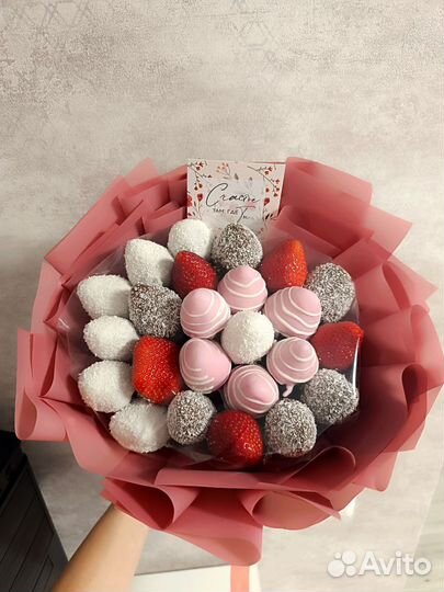 Клубника в шоколаде, букеты, праздники