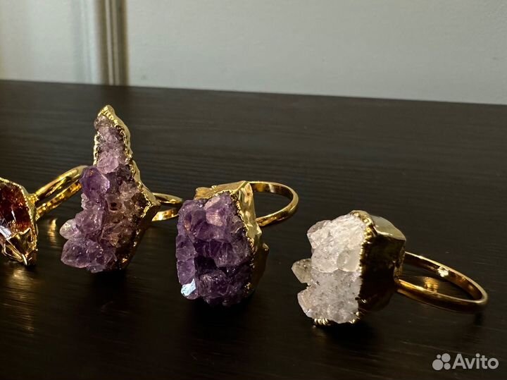 Кольца с натуральными камнями