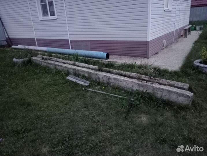 Столбы бетонные