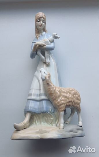 Крупная статуэтка. Испания. Miguel Requena