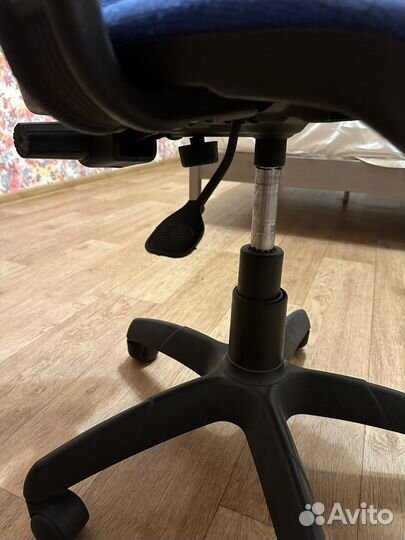 Компьютерное кресло