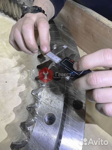 Опорно-поворотный круг PC350LC-8 207-25-61100