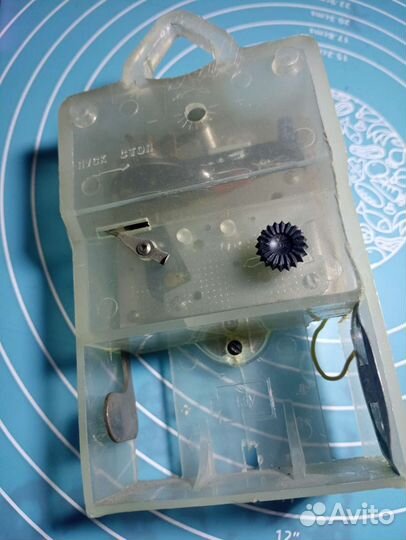 Механизм электро-механических часов