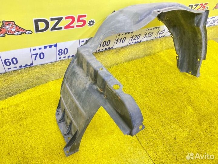 Подкрылок передний правый Suzuki Jimny 145469