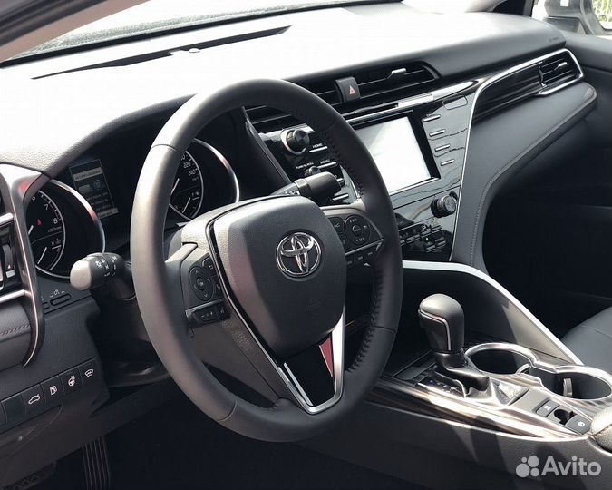 Toyota Camry, 2018