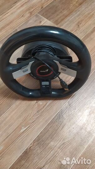 Игровой руль genius