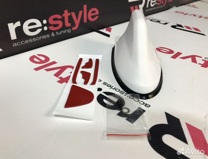 Антенна плавник Белый 040