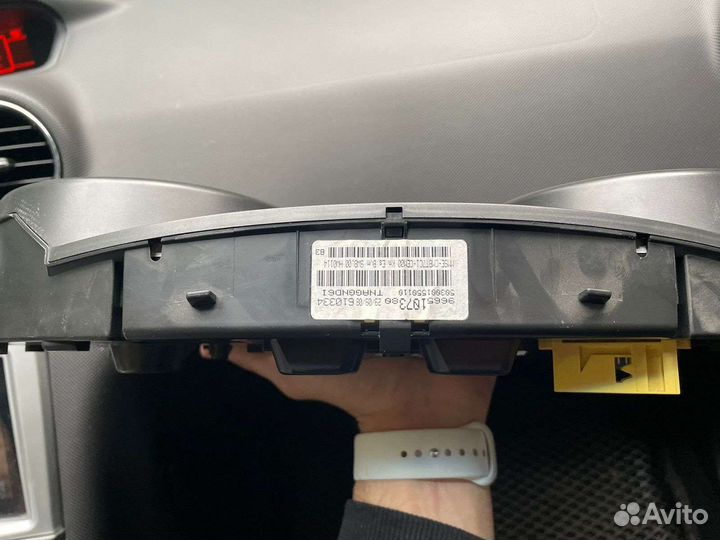 Приборная панель peugeot 308