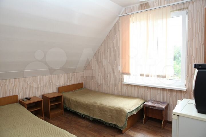 Комната 25 м² в 5-к., 3/3 эт.