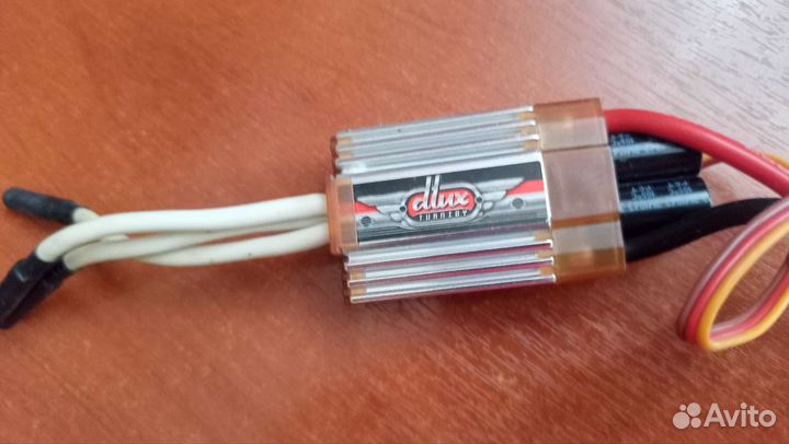 Бесколлекторный ESC Turnigy Dlux 55A sbec