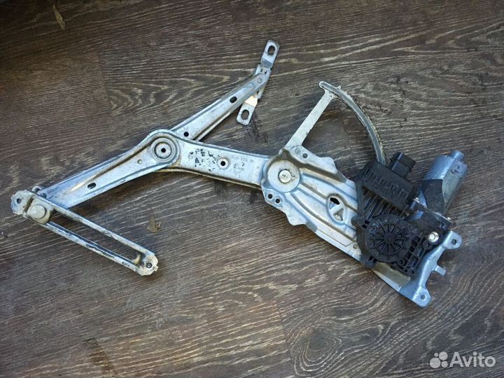 Стеклоподъемник передний правый Opel Astra G