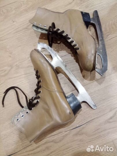 Коньки женские