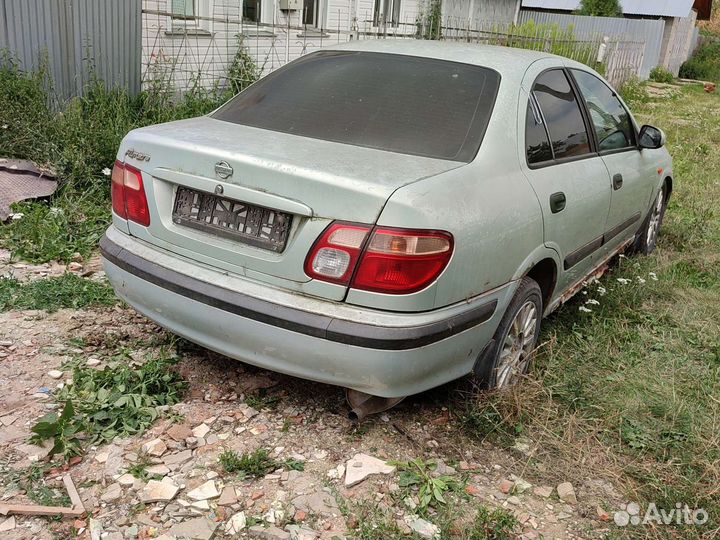 Nissan almera