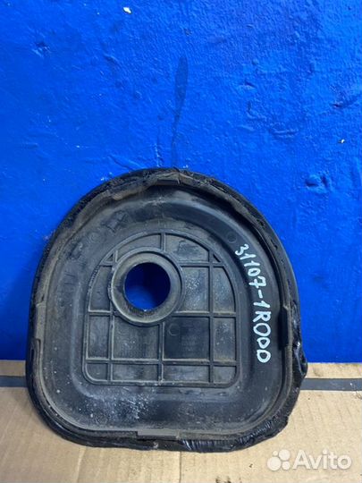 Крышка топливного бака Hyundai Solaris хэтчбек