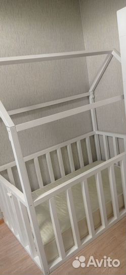 Детская кровать домик с матрасом