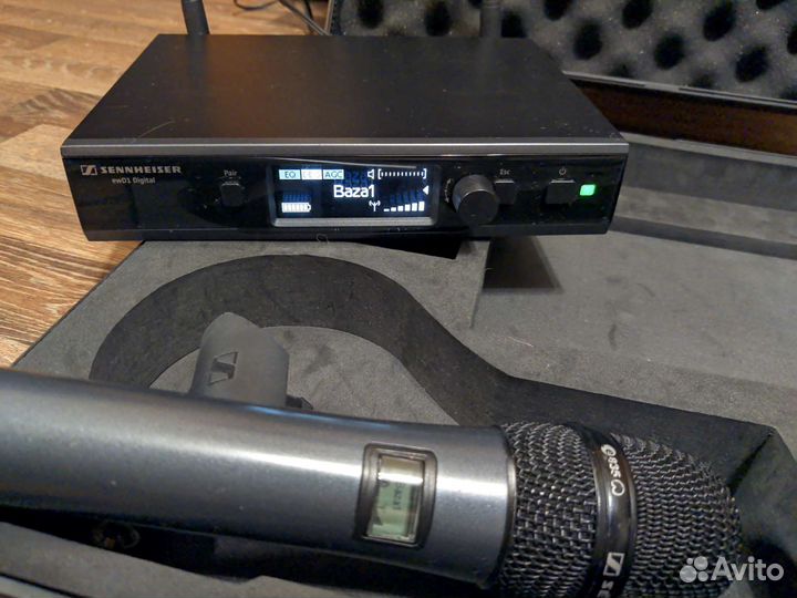Радиосистема Sennheiser ew D1 (2 передатчика)