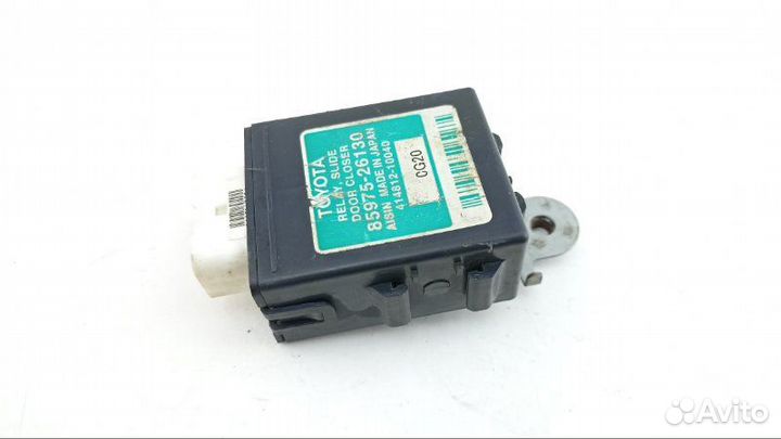 Блок реле Toyota Regius Ace KDH206 1kdftv 2010