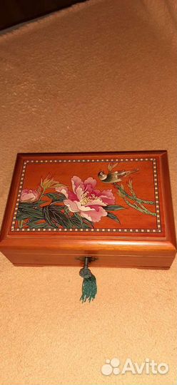 Шкатулки из дерева