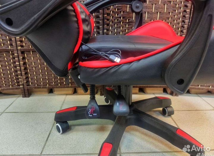 Кресло компьютерное игровое