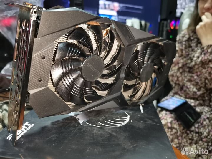 Gigabyte RX 5600XT